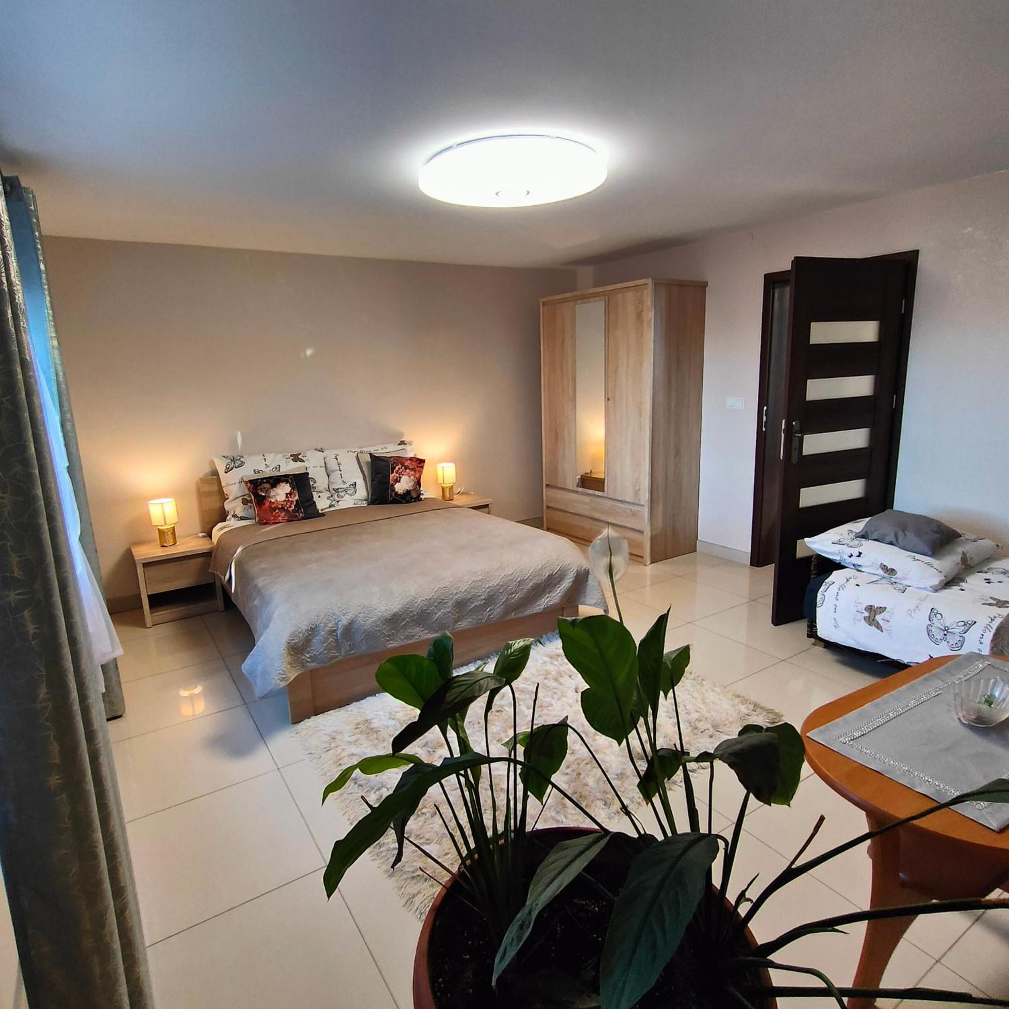 Apartamenty U Maksa Krzywcza Buitenkant foto