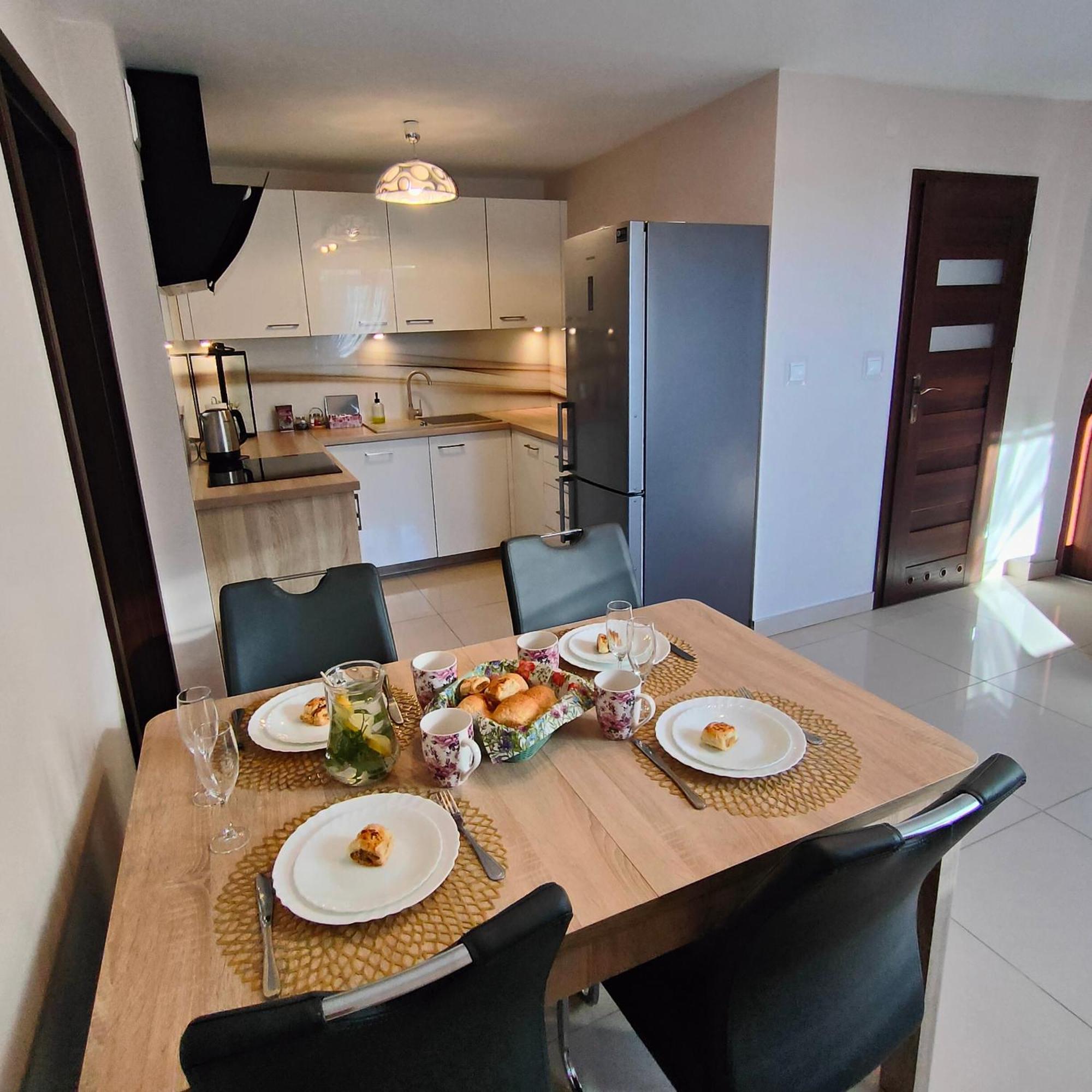 Apartamenty U Maksa Krzywcza Buitenkant foto